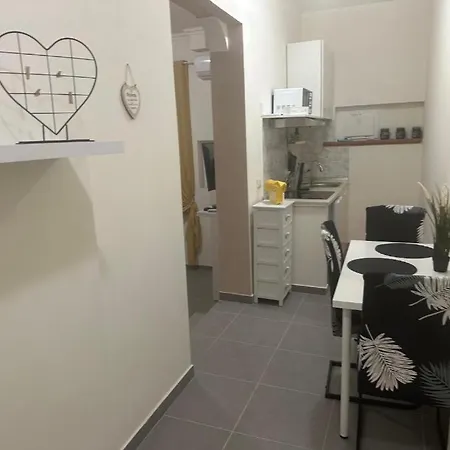 Gemelli Tre Casa de hóspedes *